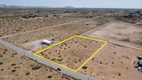 Spacious Homesite in Clint, TX