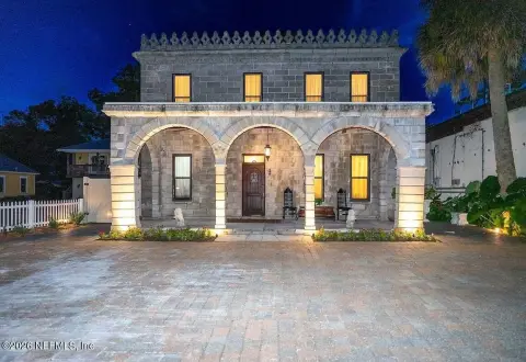 Historic Short-Term Rental House with Outdoor Kitchen