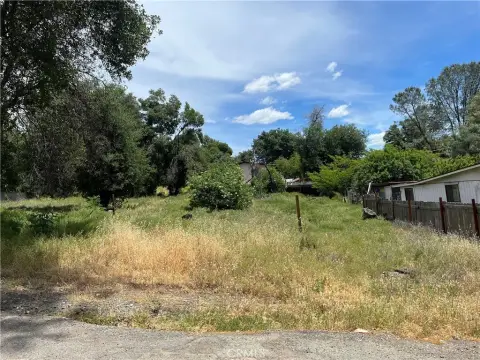 Residential Land in Clearlake, CA