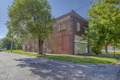 Five-Unit Apartment Building