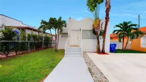 Renovated Mediterranean Duplex