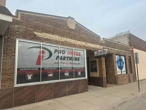 Decorated Apparel and Graphics Storefront
