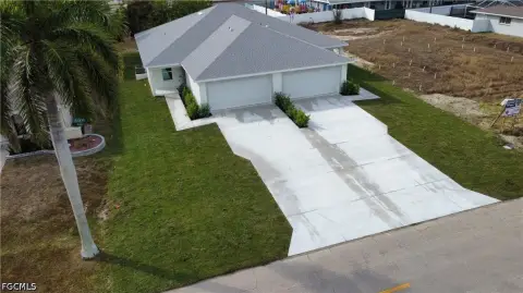 Duplex with Two-Car Garages