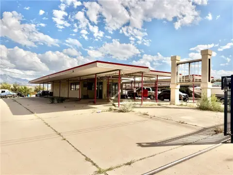 Flex Space with Garage Bays