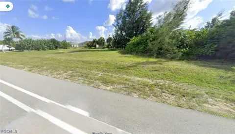 Residential Land in Cape Coral