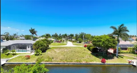 Cape Coral Freshwater Lot