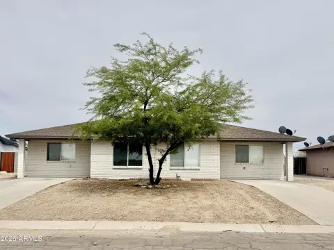 Duplex with Fenced Yards
