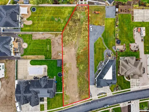 Single-Family Buildable Lot