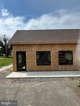 Prime Retail Space in Newtown