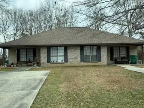 Picayune Duplex: Rental Portfolio Opportunity