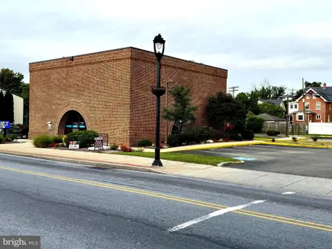 Former Bank Office Building