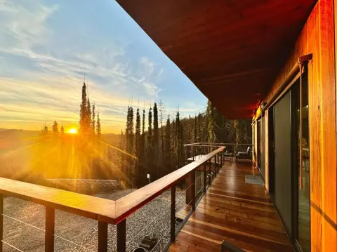 5-Acre Boulder Creek Retreat