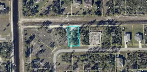 Waterfront Lot in Lehigh Acres