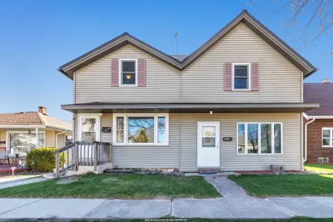 Updated Duplex Near Crescent Beach