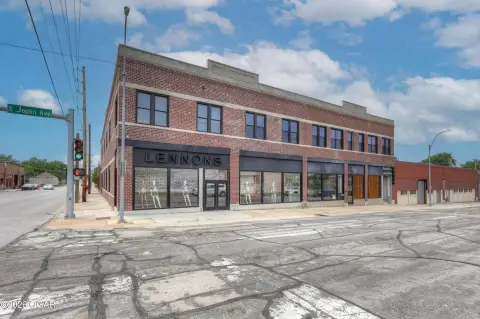 Converted Warehouse with Loft Apartments