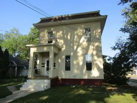 Six-Unit Apartment Building