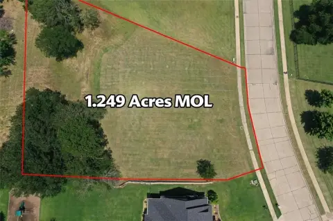 Land in Oaks of Ohanlon