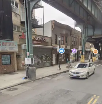 Retail Space on Jamaica Avenue