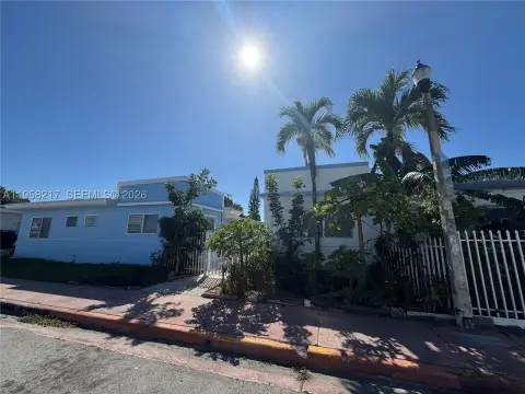 Four-Unit Multifamily Apartment Building