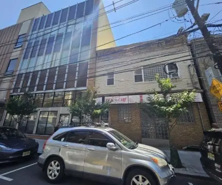 Union City Doctor's Office Space
