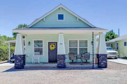 Quadplex Portfolio with Two Adjacent Parcels