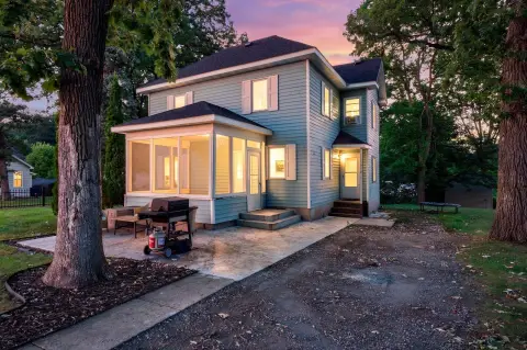 Duplex with Private Entrance