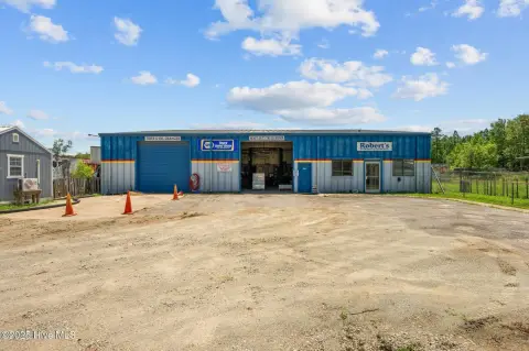 Mixed-Use Property with Workshops