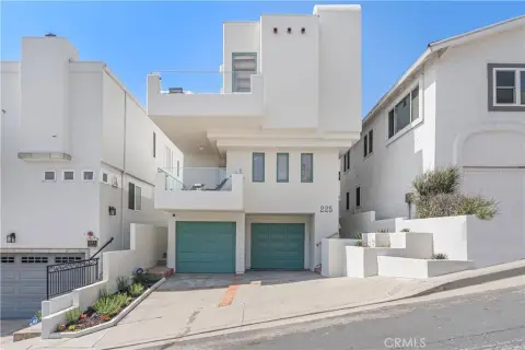 Ocean-View Duplex