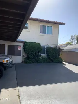 Three-Unit Townhome Triplex