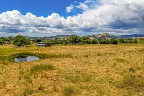 Land Parcel with Pond and Oaks
