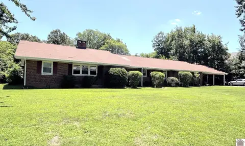 One-Level Duplex With Yard