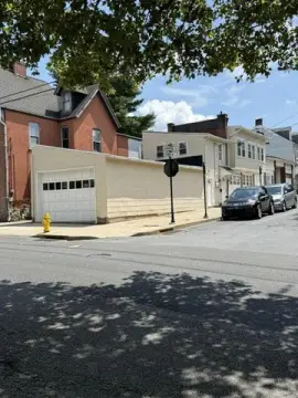 Mixed-Use Building with Garages