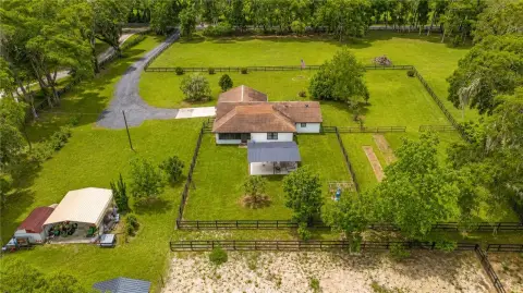 Updated Horse Farm Residence