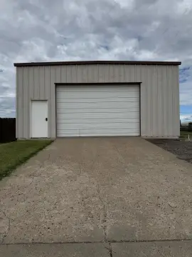 Flex Space with Shop Area