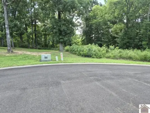 Residential Cul-de-Sac Building Lot