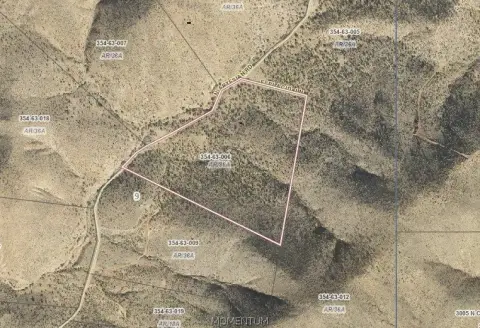 Off-Grid Desert Land