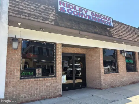 Turnkey Retail Storefront with Food Approval