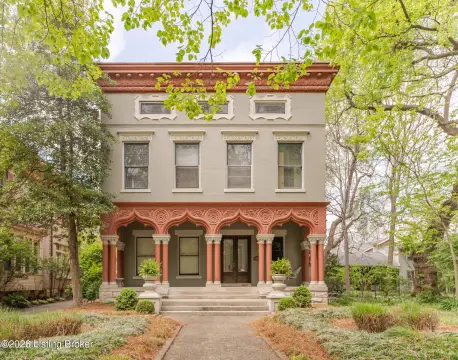 6-Unit Apartment Building