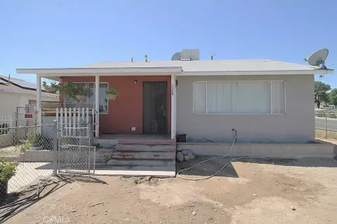 Well-Maintained Duplex Near Schools, Park
