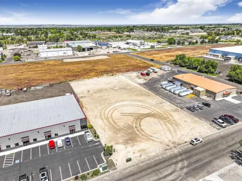 Industrial Land with Natural Gas