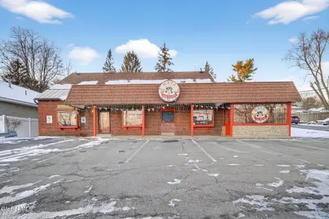 Turnkey Restaurant with Versatile Commercial Space