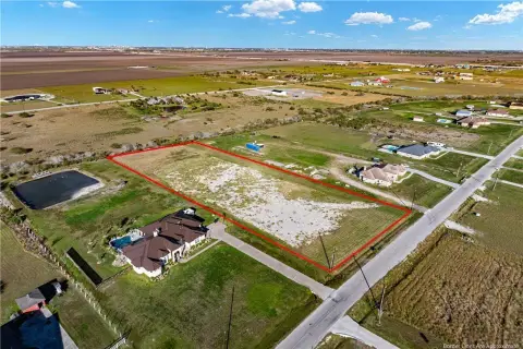 2.5 Acre Lot, London ISD
