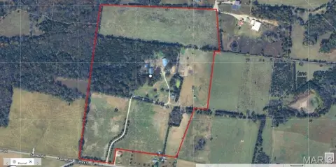 Horse Ranch with Multiple Stables