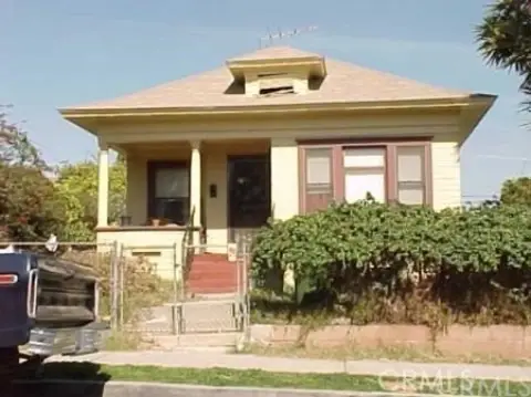 RTI 17-Unit Apartment Building