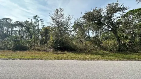 Residential Lot in Port Charlotte