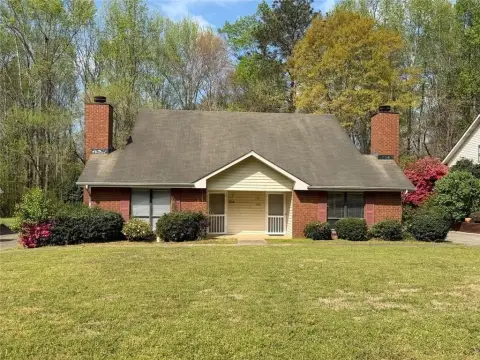 Renovated Duplex with Dual Suites