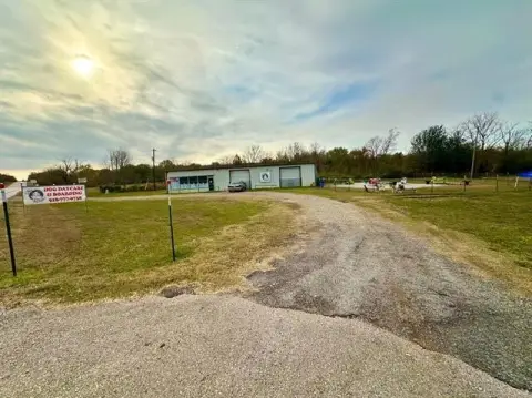 Specialty Pet Care Facility