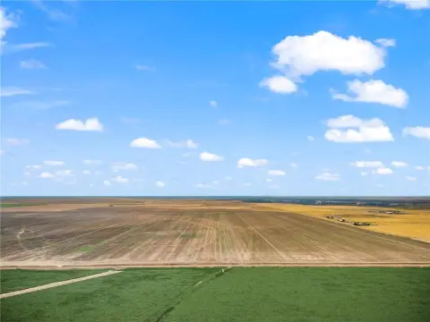 Sinton, TX - 5 Acres