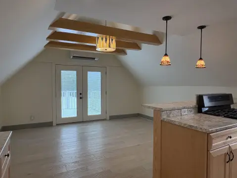 Remodeled Mixed-Use Duplex in Waterbury