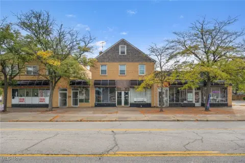 8-Unit Mixed-Use Property